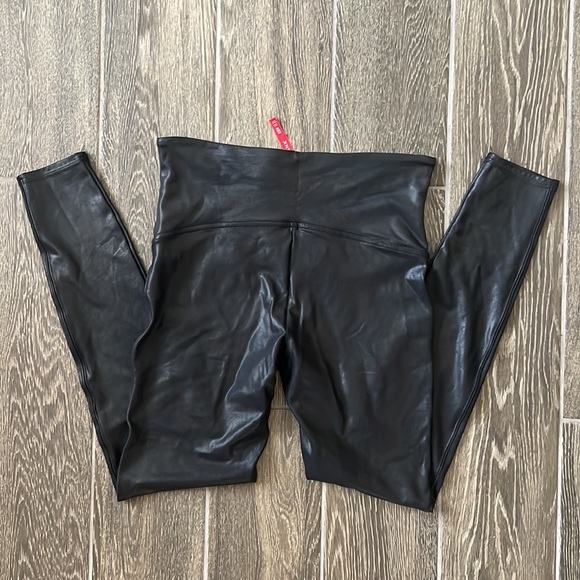Spanx Faux Leather Leggings XL Black - Picture 2 of 4